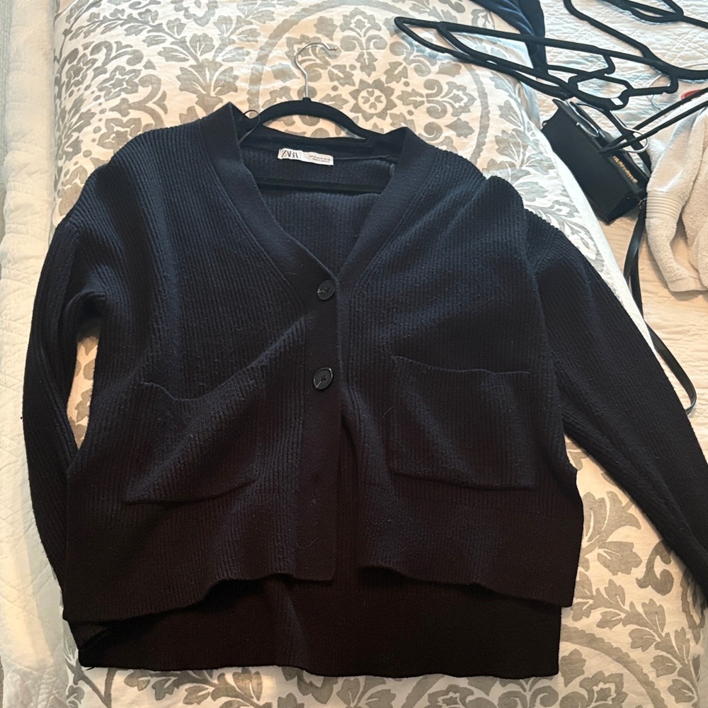 BLACK ZARA CARDIGIAN